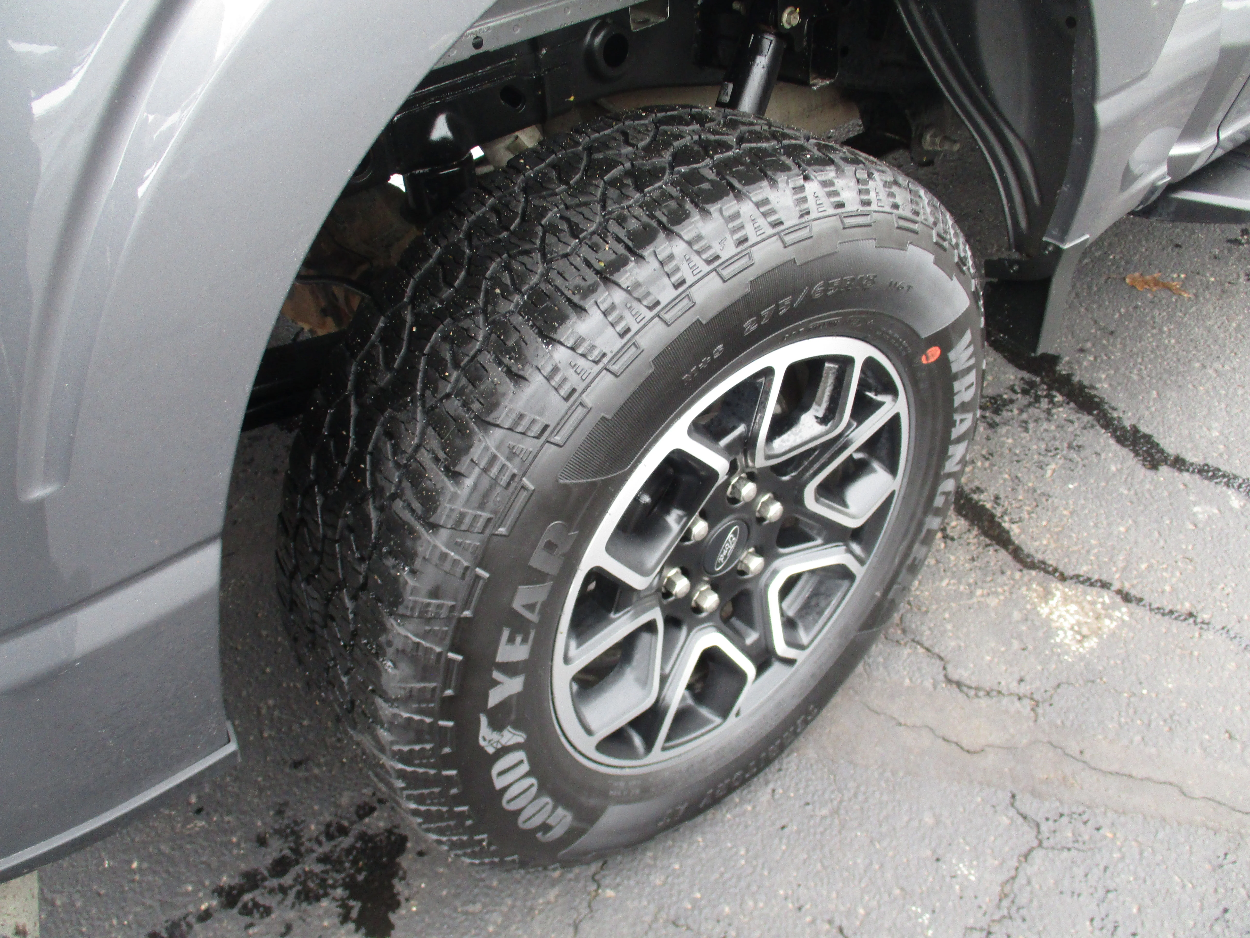 Used 2023 Carbonized Gray Metallic Ford XL image 14
