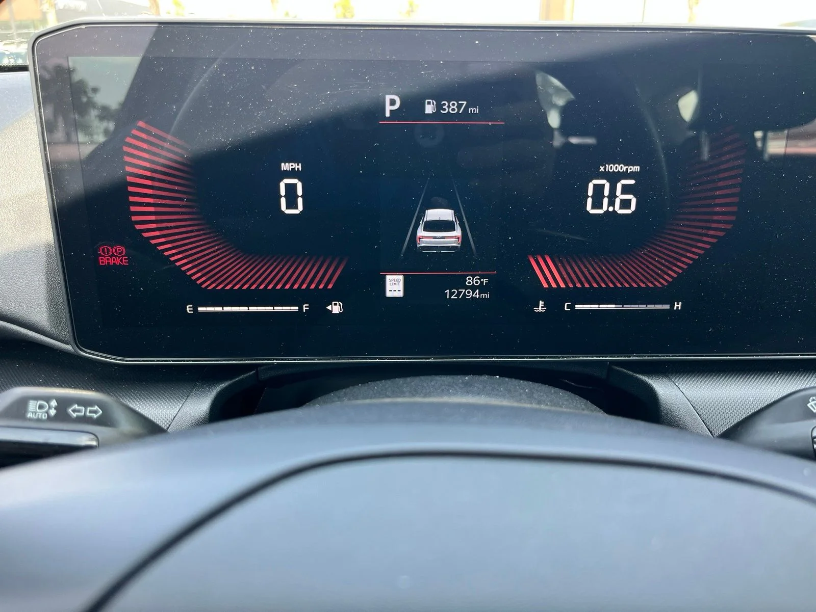 Used 2025 Red Kia LXS image 10