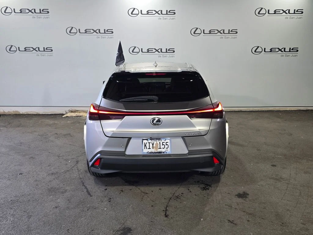 Used 2025 White Lexus 300h F SPORT Design image 9