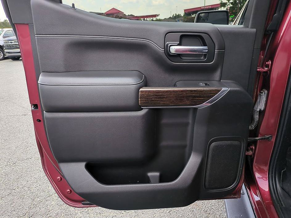 Used 2020 Red Quartz Tintcoat GMC SLE image 27