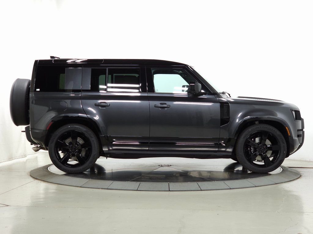 Used 2026 Carpathian Grey Premium Metallic Land Rover V8 image 6