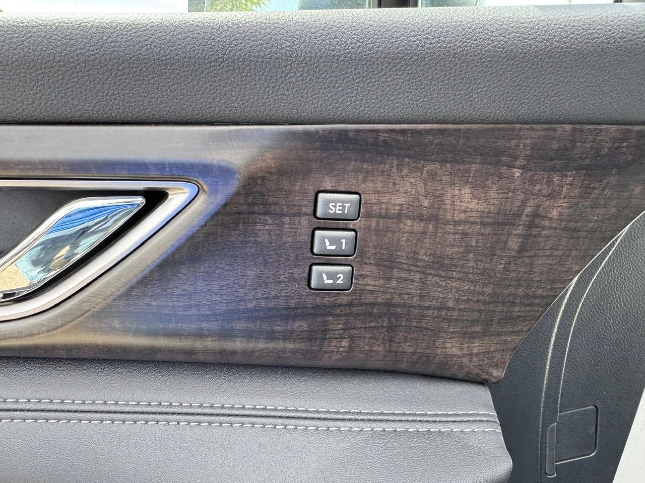 Certified Used 2026 Crystal White Pearl Subaru Touring image 11