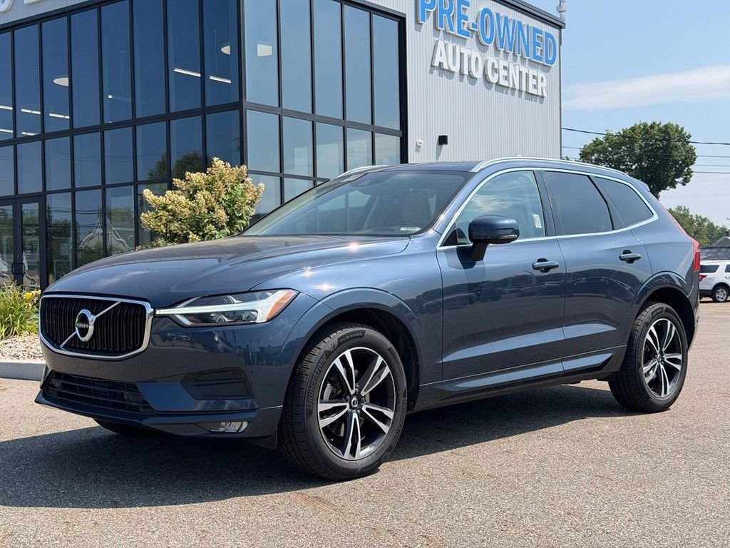 Used 2021 Blue Volvo T5 Momentum image 1
