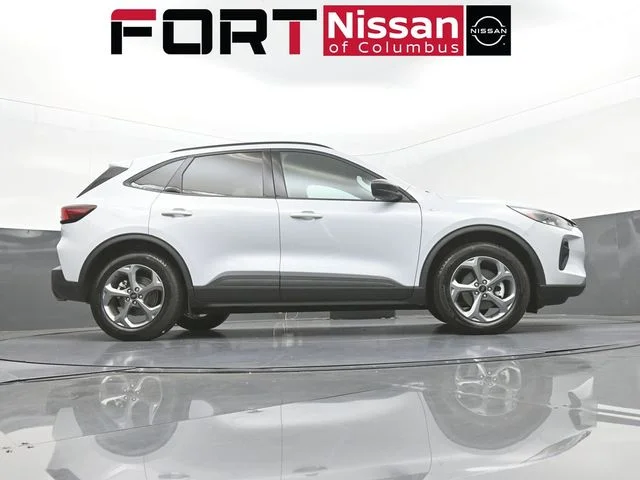 Used 2025 Silver Ford ST-Line image 38