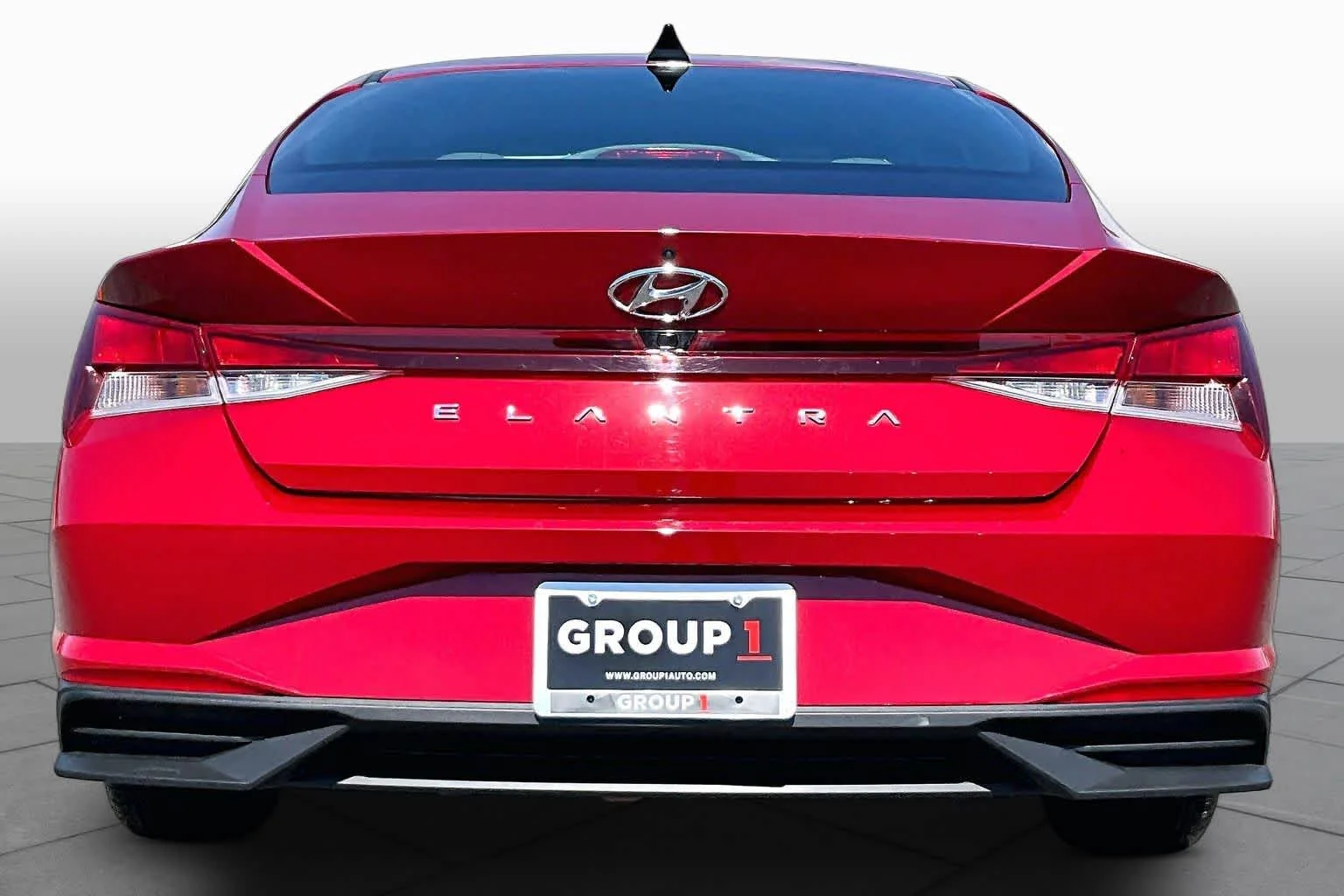 Used 2023 Scarlet Red Pearl Hyundai SEL image 5