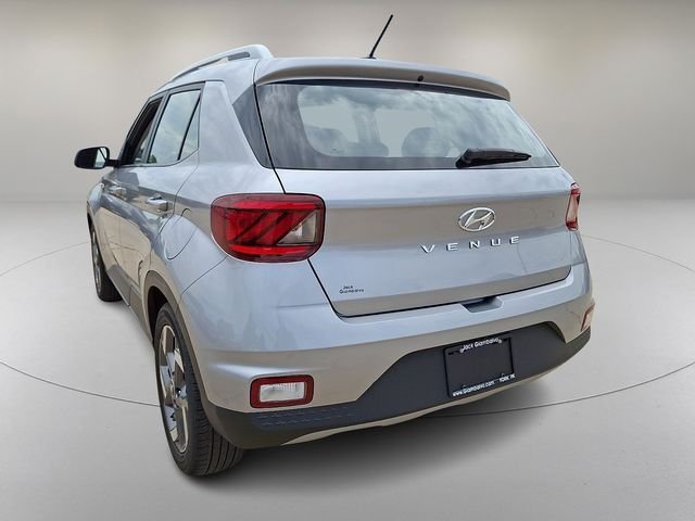 Certified Used 2025 Silver Hyundai SEL image 8