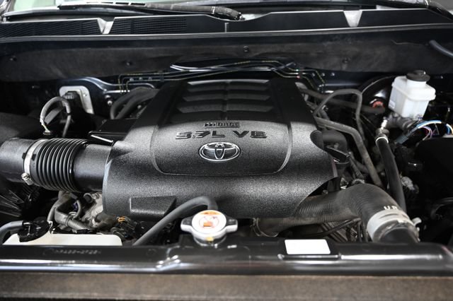 Used 2020 Black Toyota SR5 image 33
