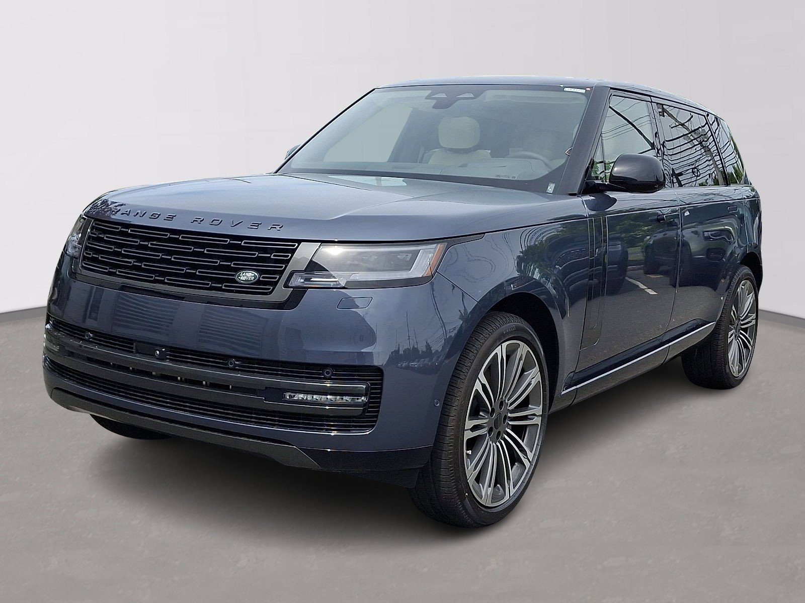 2026 Land Rover Range Rover 3.0 SE LWB 7's photo