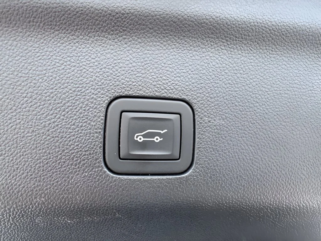 Used 2025 Black Chevrolet LT image 30