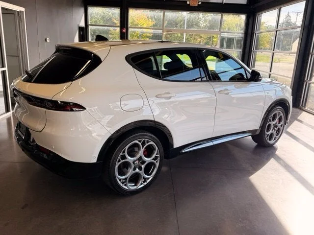 Used 2024 Alfa White Alfa Romeo Ti image 5