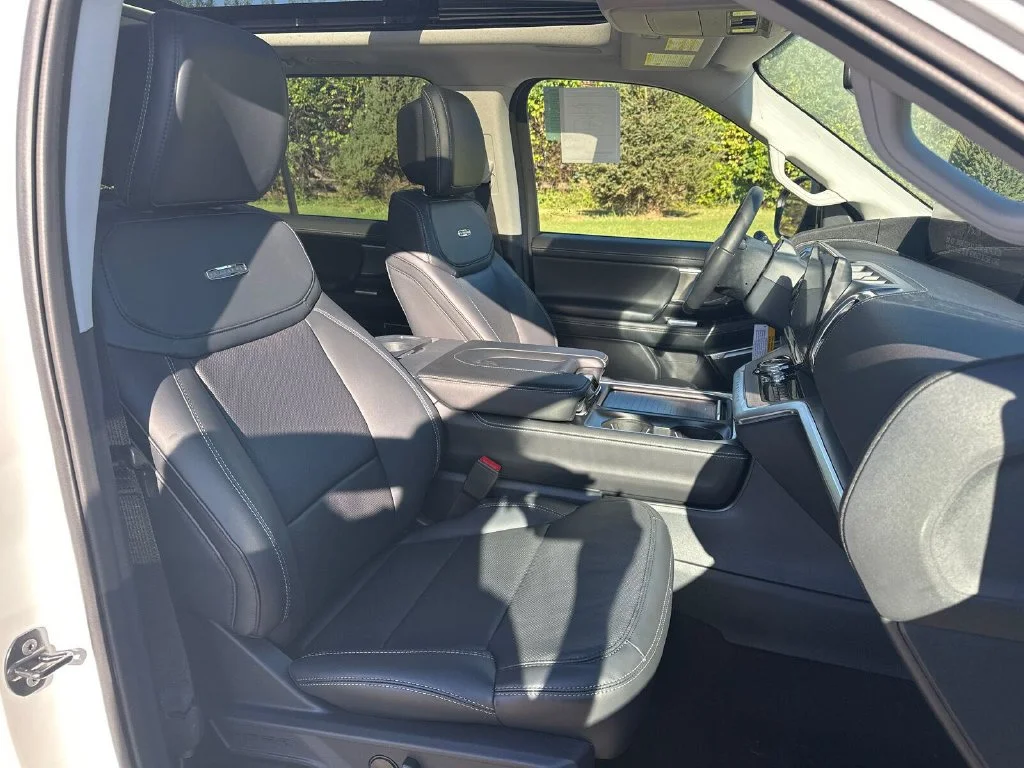 New 2027 White Ford Platinum image 18