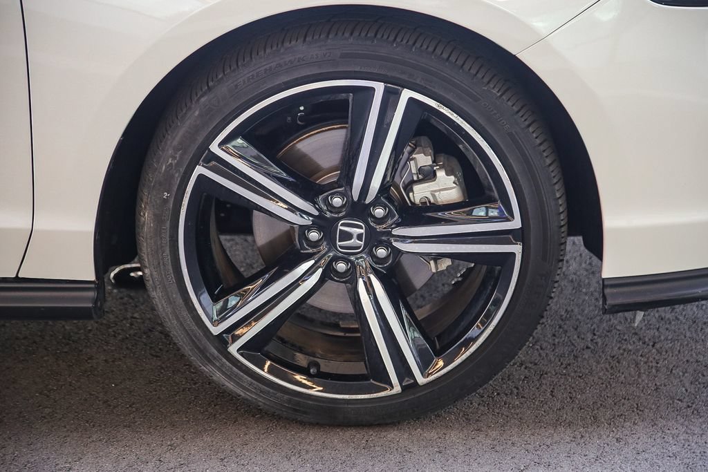 Certified Used 2024 Platinum White Pearl Honda HYBRID SPORT image 38