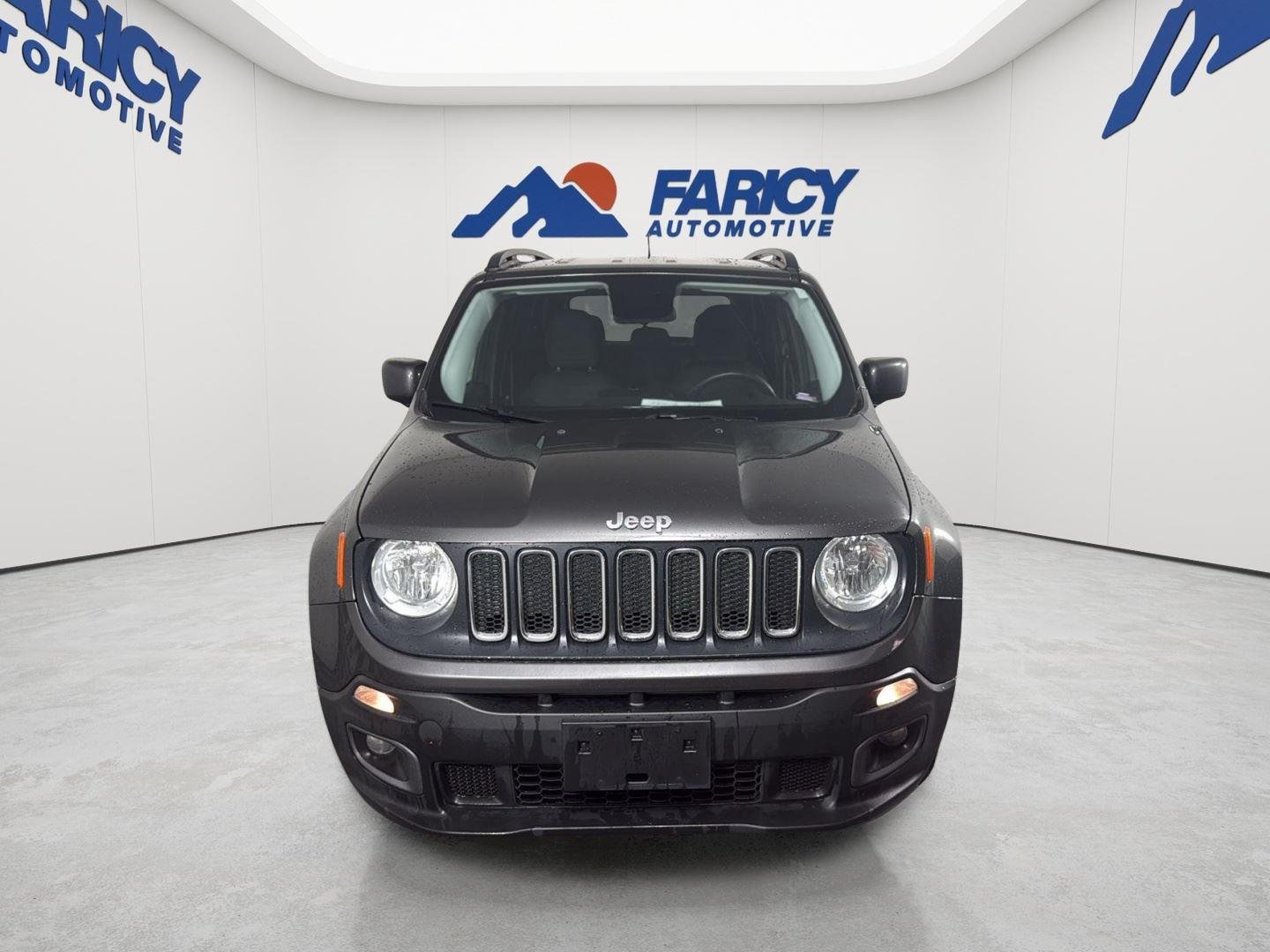 Used 2017 Granite Crystal Metallic Clearcoat Jeep Latitude image 2