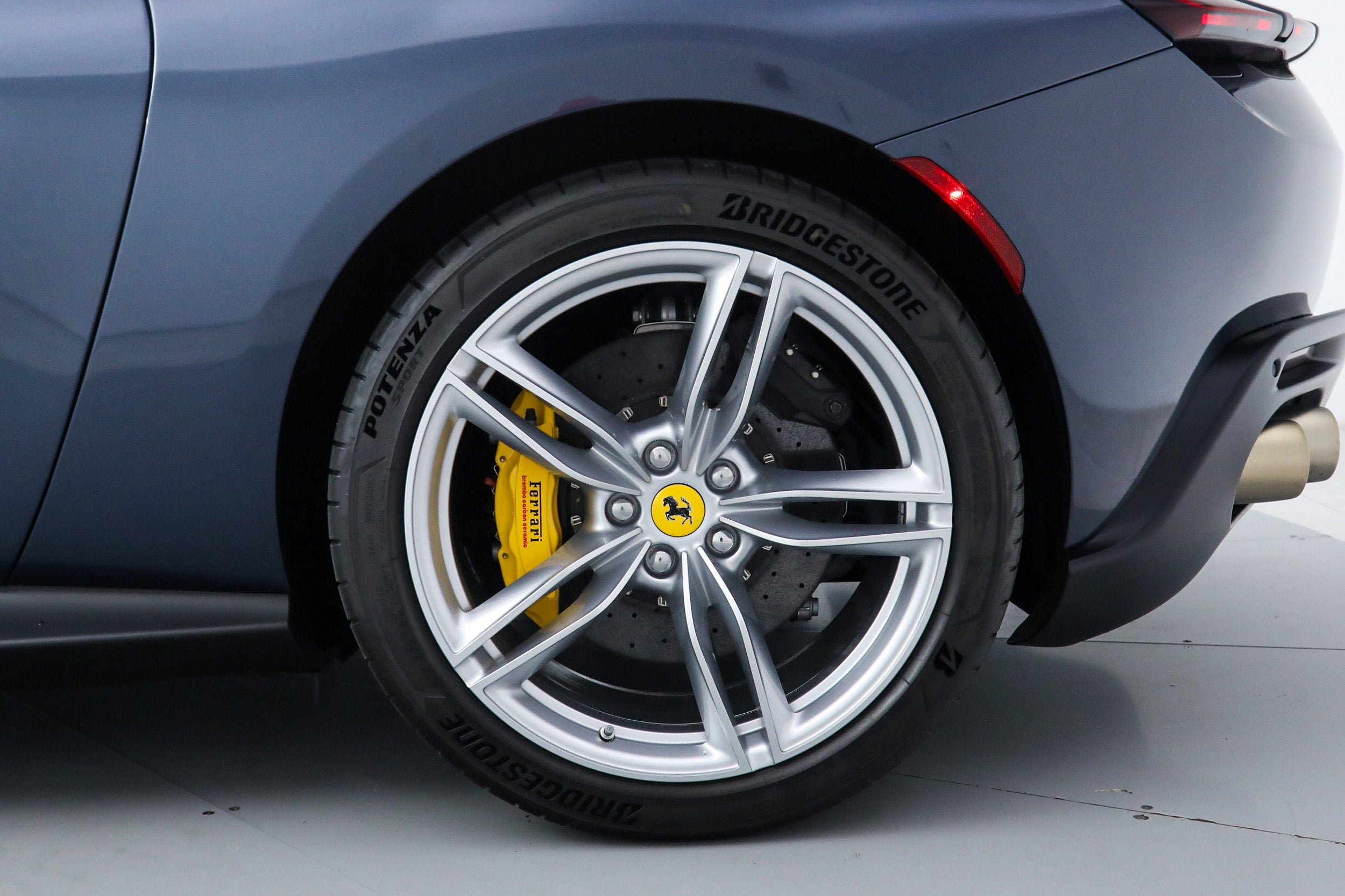 Certified Used 2025 Blu Roma Ferrari  image 43
