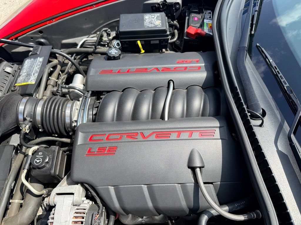 Used 2006 Victory Red Chevrolet 2DR CPE image 32