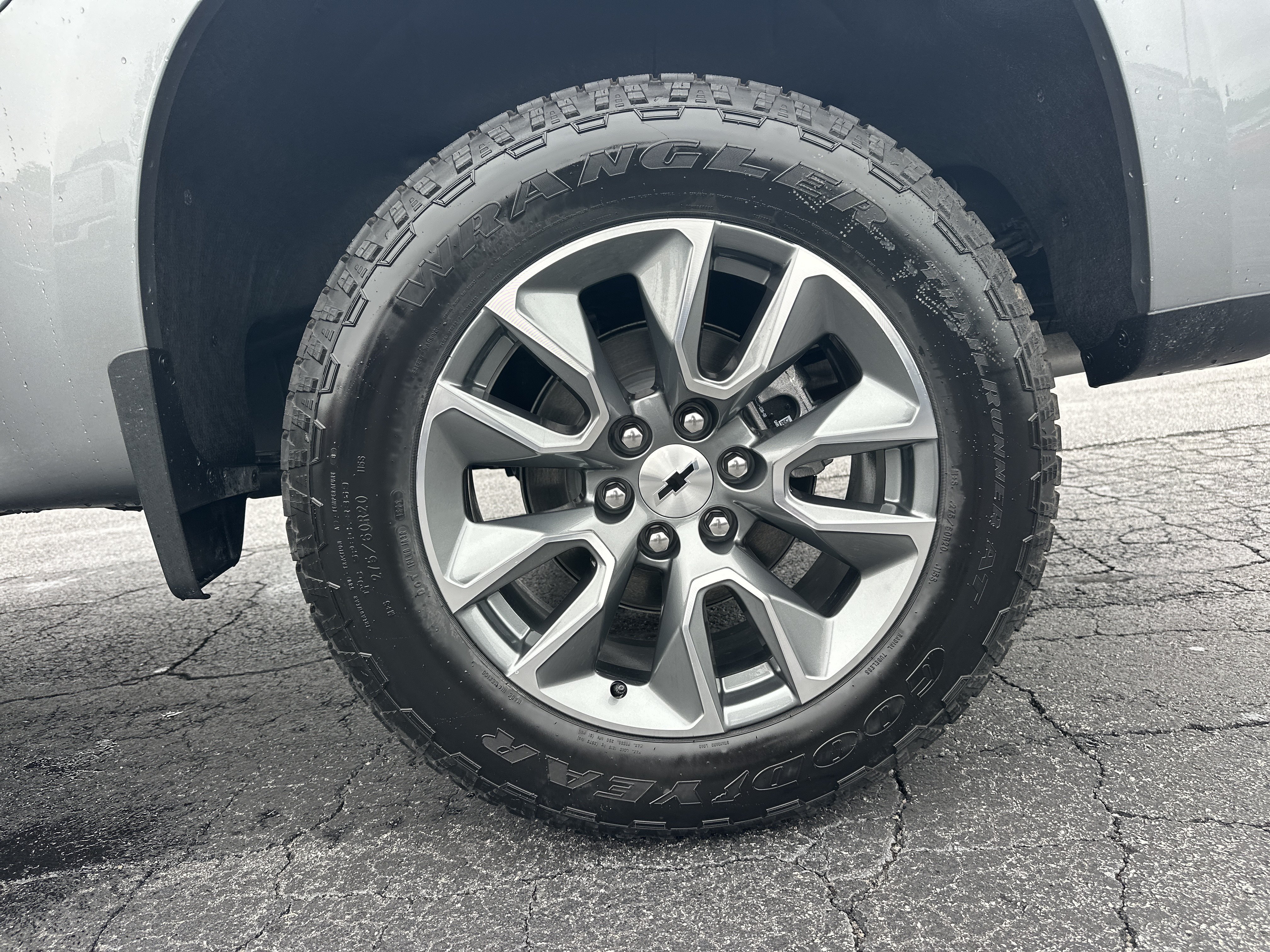 New 2026 Sterling Gray Metallic Chevrolet RST image 30