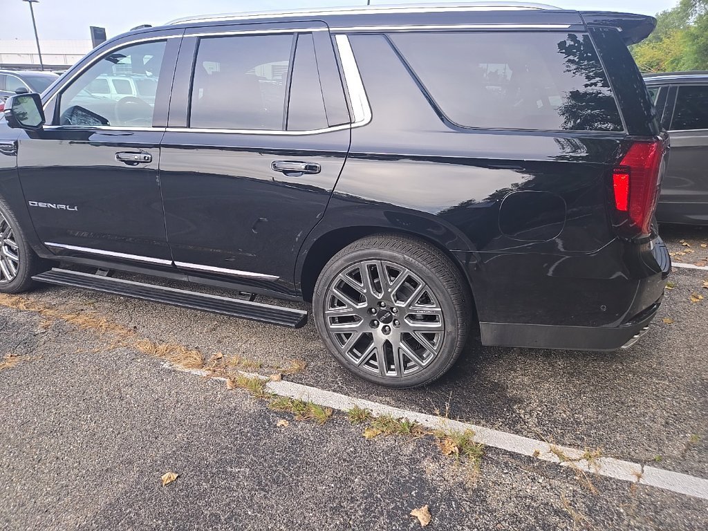 Used 2026 Onyx Black GMC Denali Ultimate image 3