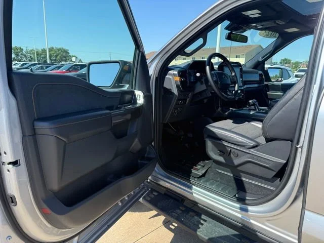 Used 2023 Gray Ford XL image 10