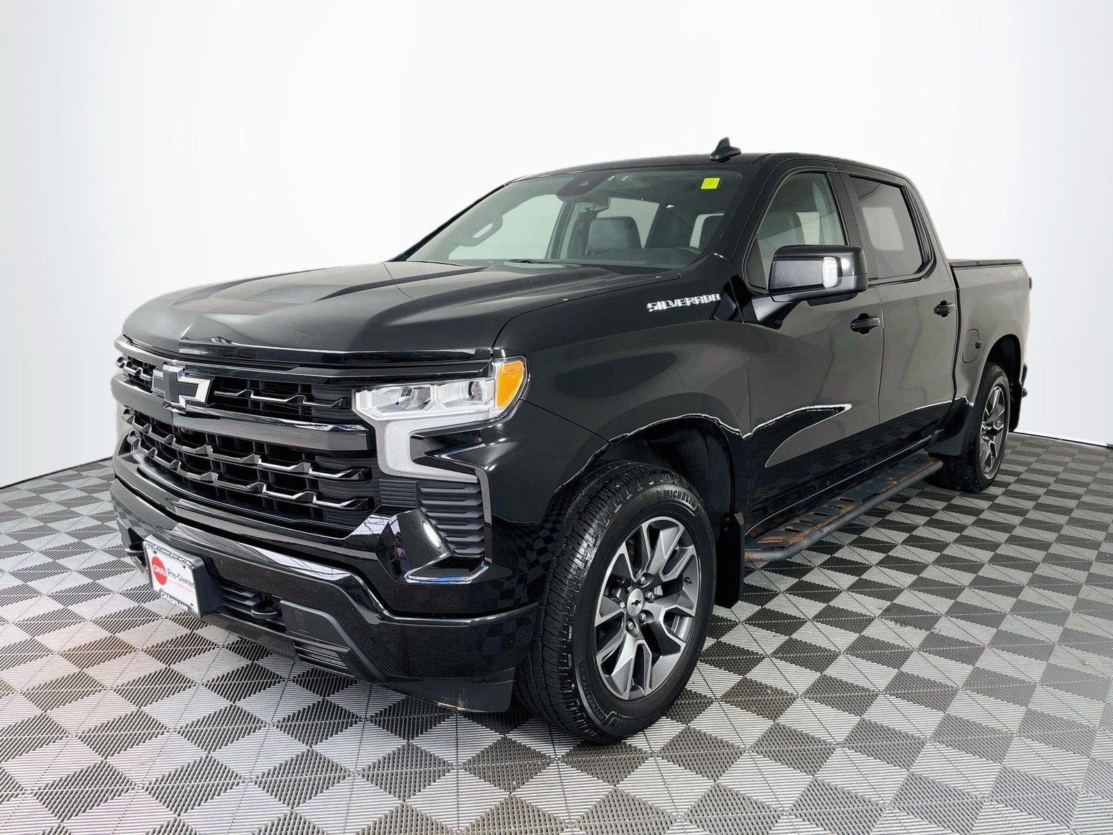 Used 2023 Black Chevrolet RST image 3