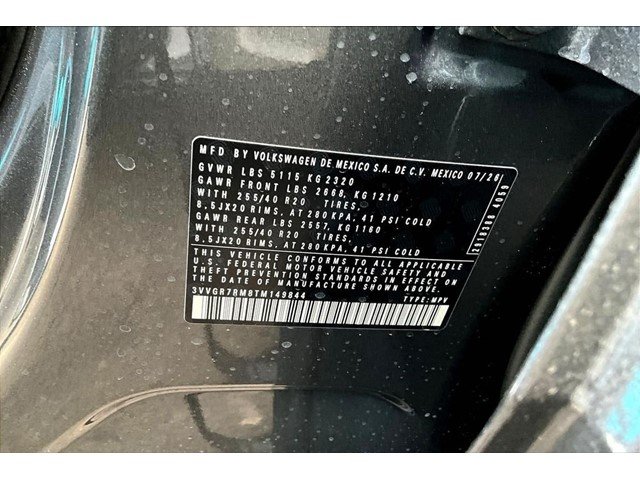 New 2026 Platinum Gray Metallic Volkswagen 2.0T SE R-Line Black image 32