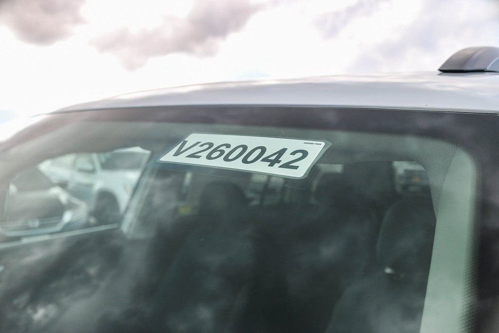New 2026 White Volkswagen 2.0T SE w/Technology image 31