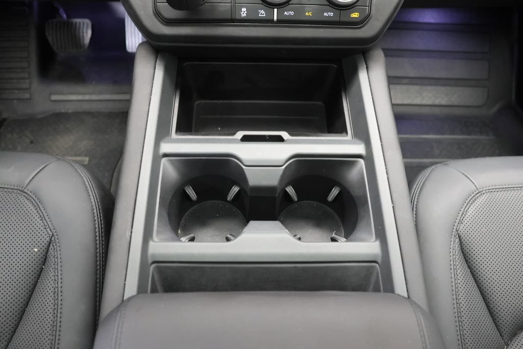 Used 2026 Fuji White Land Rover S image 25