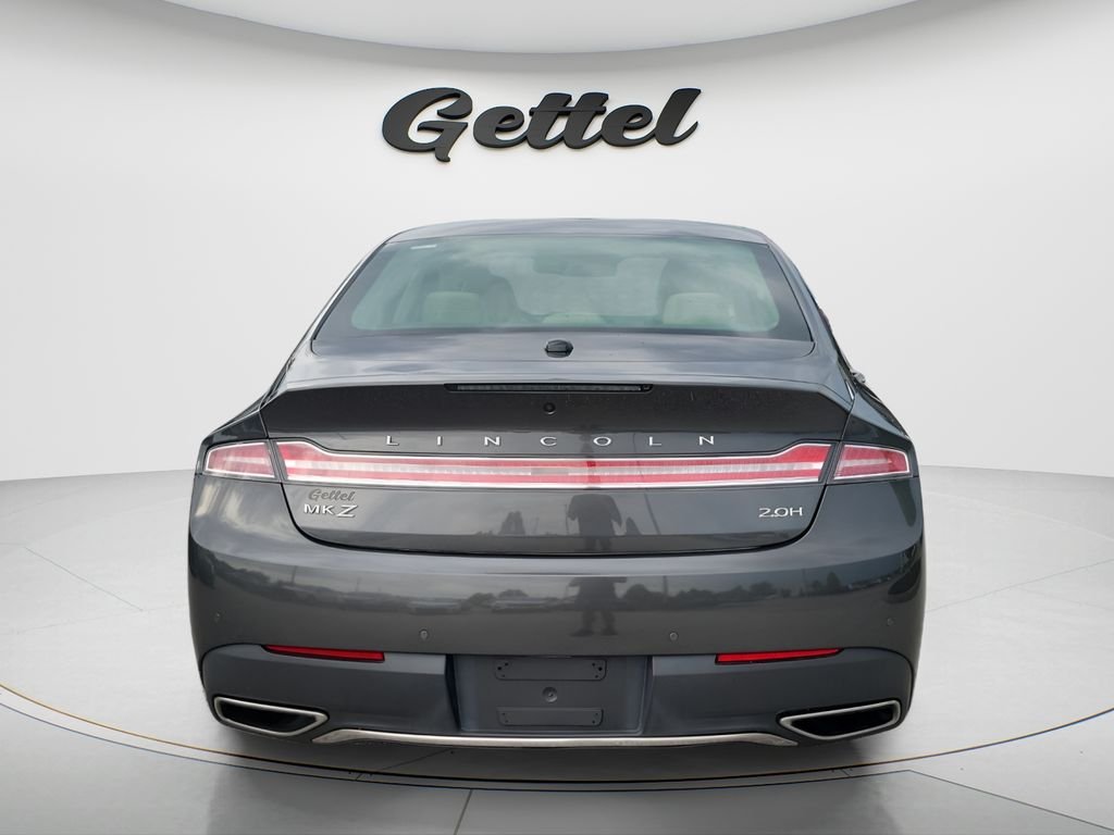 Used 2017 Gray Lincoln Reserve image 6