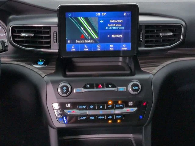 Used 2020 Black Ford Limited image 17