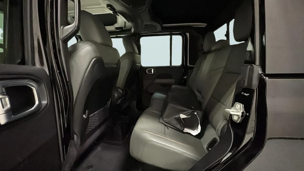 New 2026 Black Clear-Coat Exterior Paint Jeep Mojave X image 13