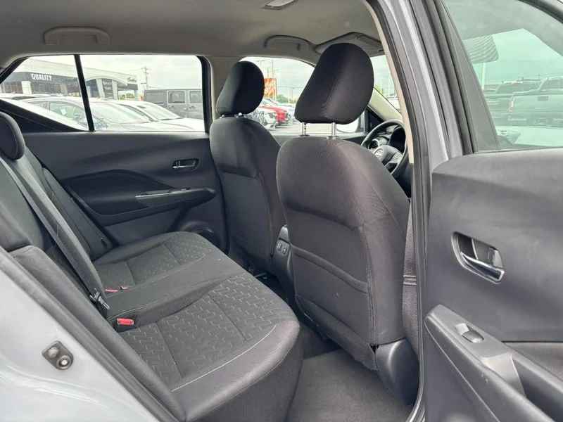 Used 2022 Boulder Gray Pearl Nissan SV image 12