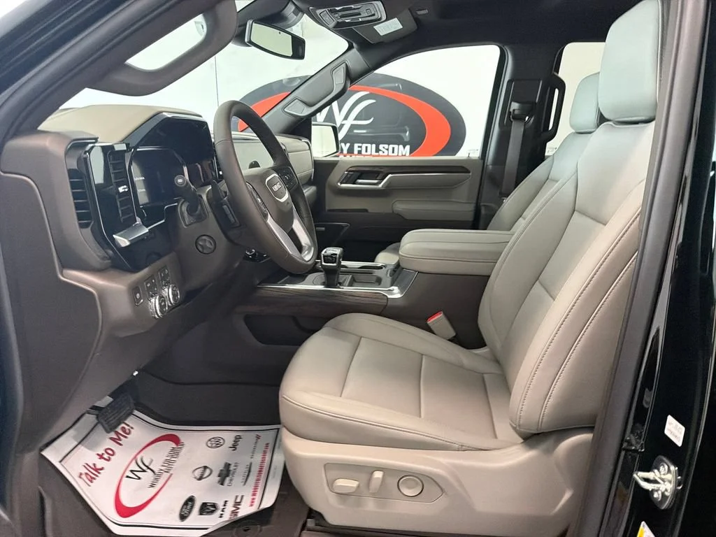 New 2026 Onyx Black GMC SLT image 8