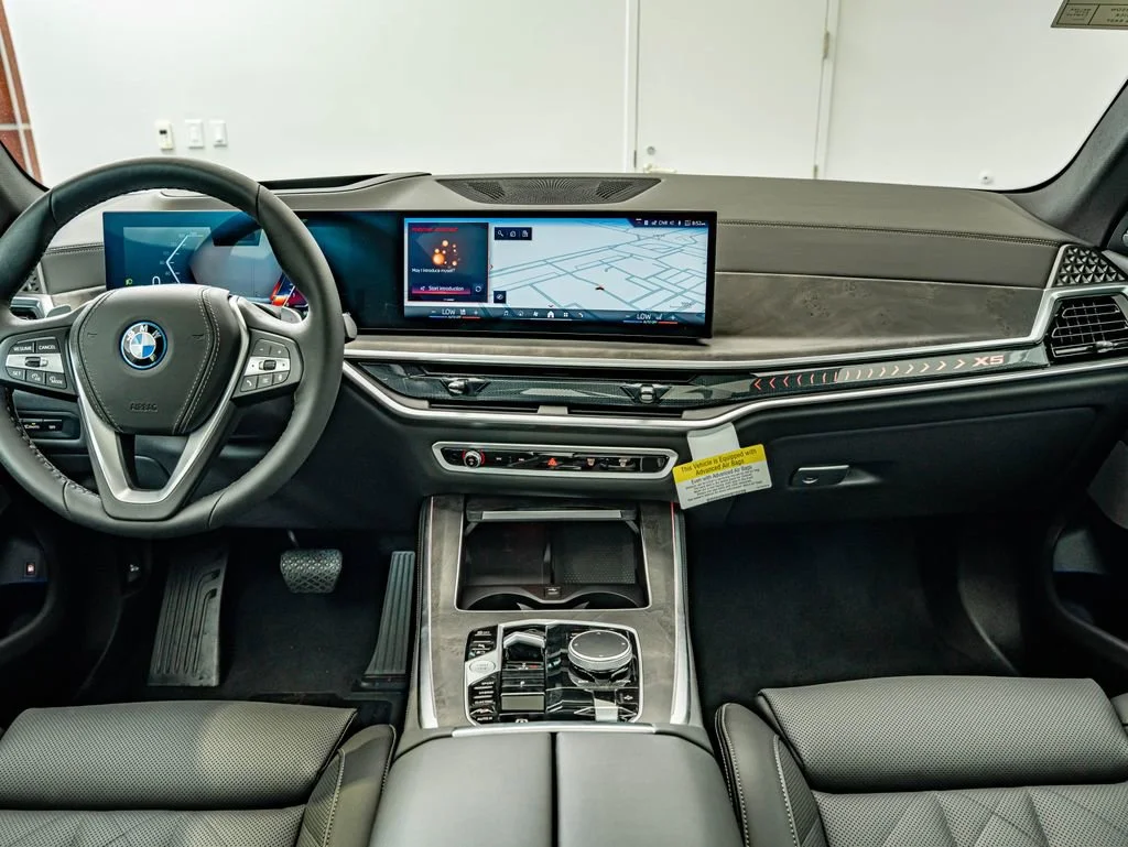 2026 BMW X5 50e - Photo 29