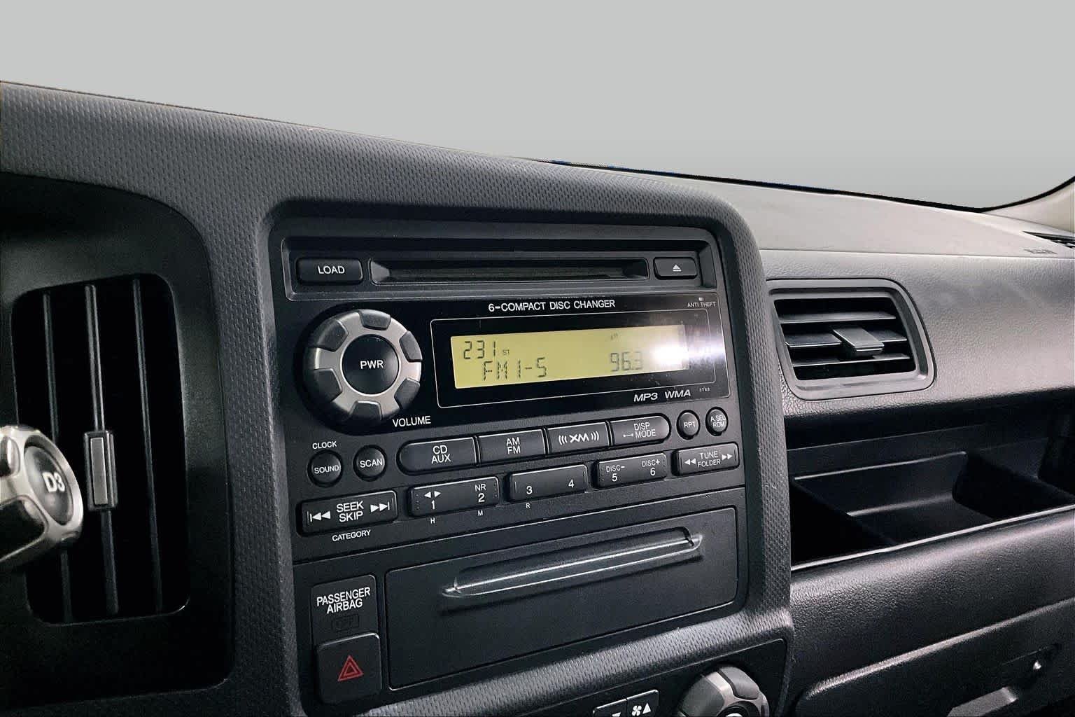 Used 2014  Honda RTL image 25