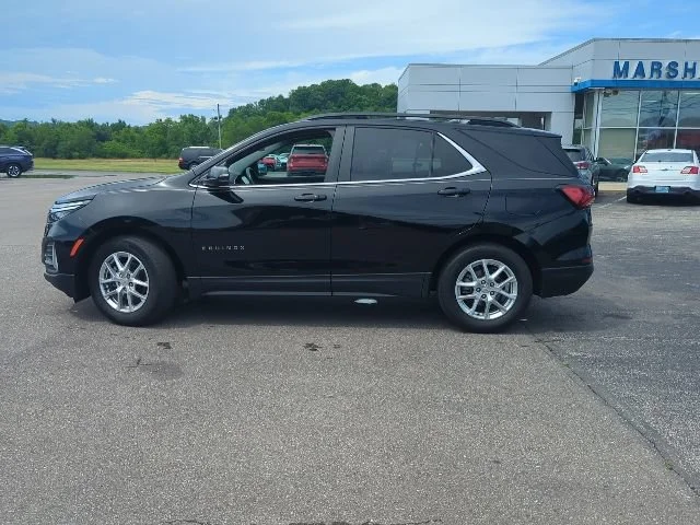 Used 2024 Mosaic Black Metallic Chevrolet LT image 33