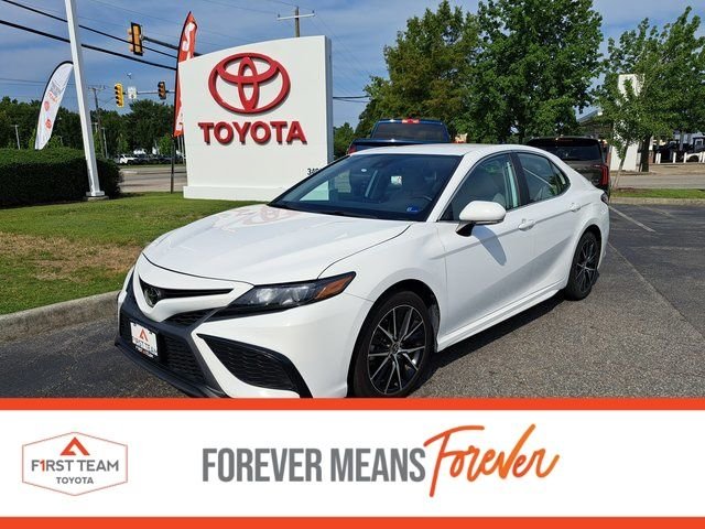 2024 Toyota Camry SE