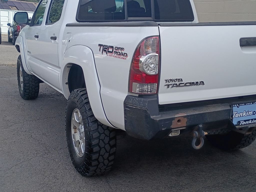 Used 2012 Super White Toyota Base image 5