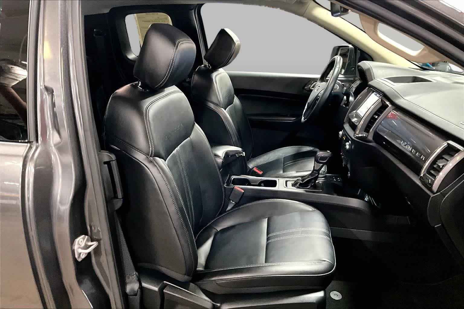 Used 2019 Magnetic Metallic Ford LARIAT image 8