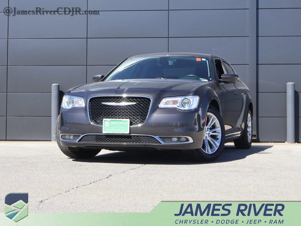 2019 Chrysler 300