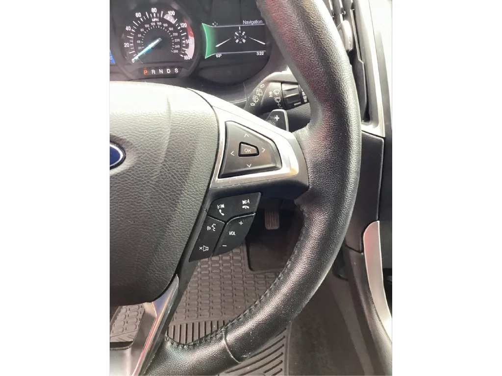 Used 2017 White Ford SEL image 39