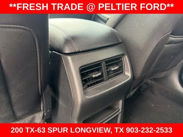 Used 2020 Silver Ford SE image 18