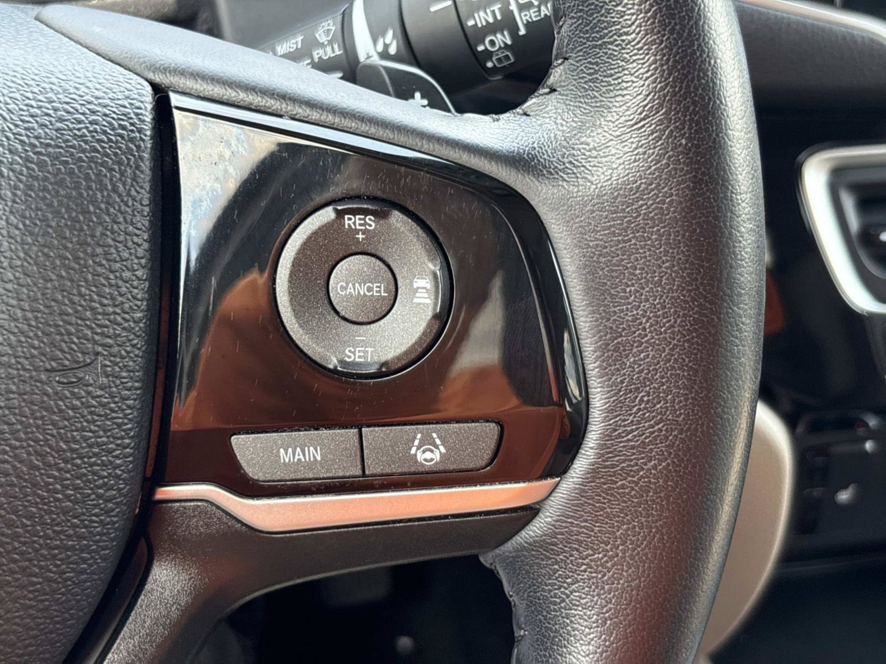 Used 2020 Platinum White Honda Touring image 28
