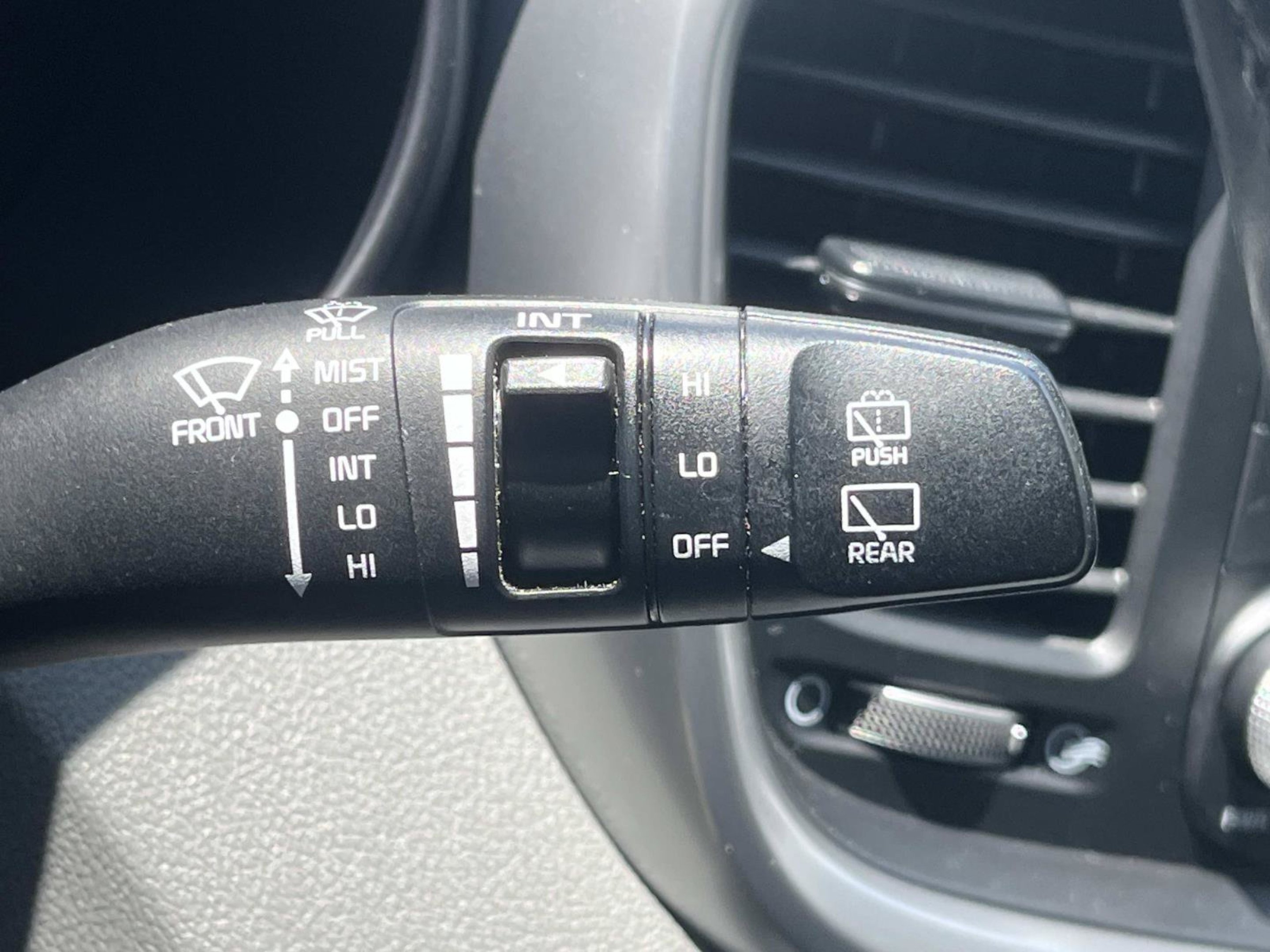 Used 2020 Imperial Blue Kia SX V6 image 48