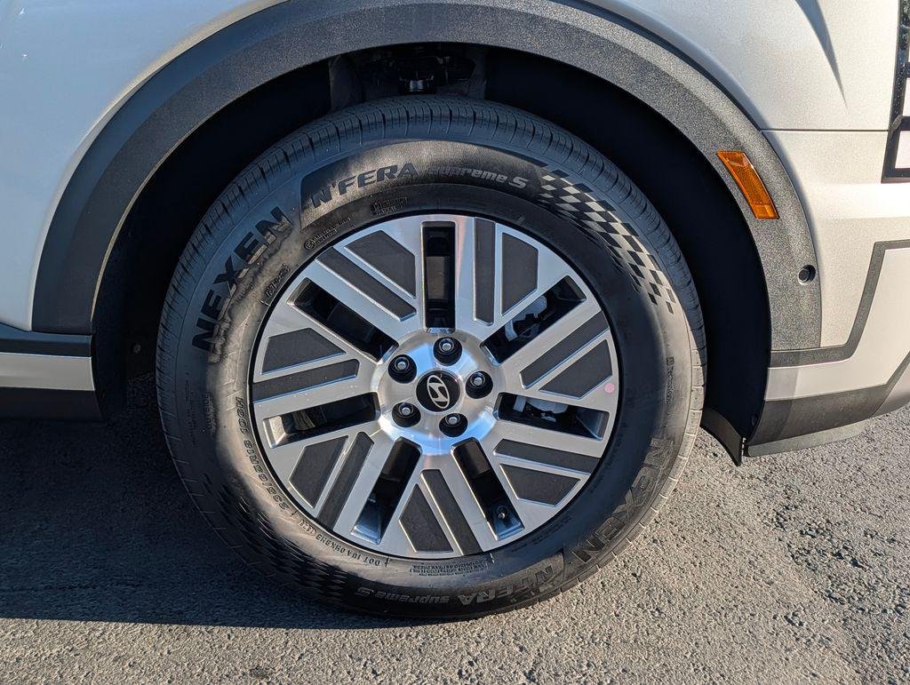 New 2026 Silver Hyundai Blue SEL Premium 7P image 8