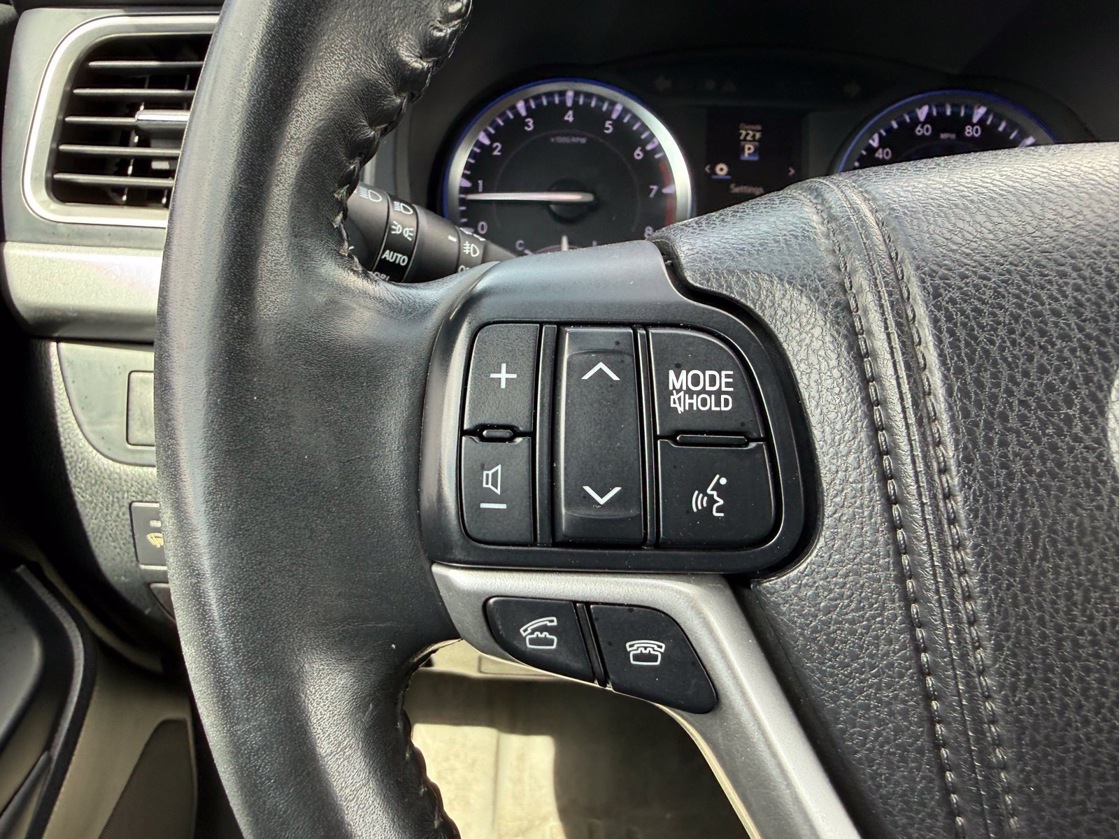 2014 Toyota Highlander XLE - Photo 19