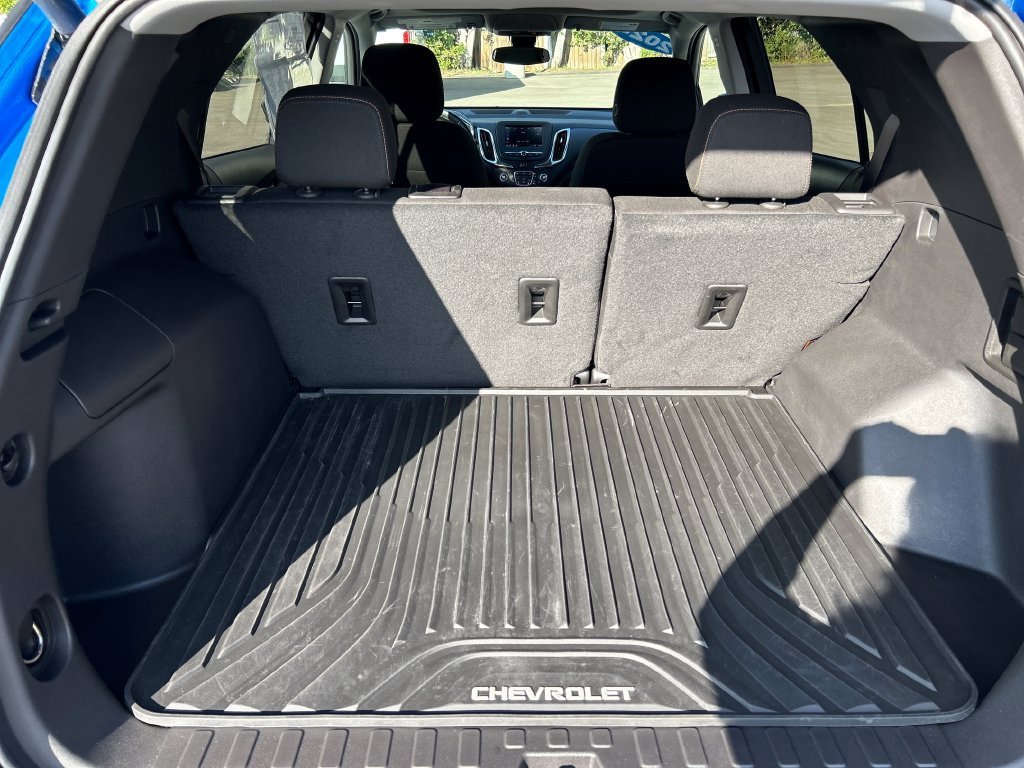 Used 2024 Riptide Blue Metallic Chevrolet LT image 15