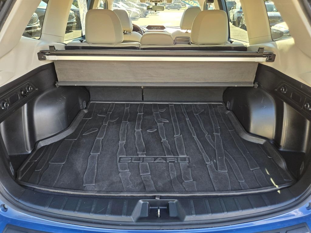 Used 2020 Horizon Blue Pearl Subaru Limited image 13