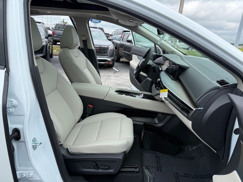 New 2026 Everest White Pearl TriCoat Nissan SL image 20