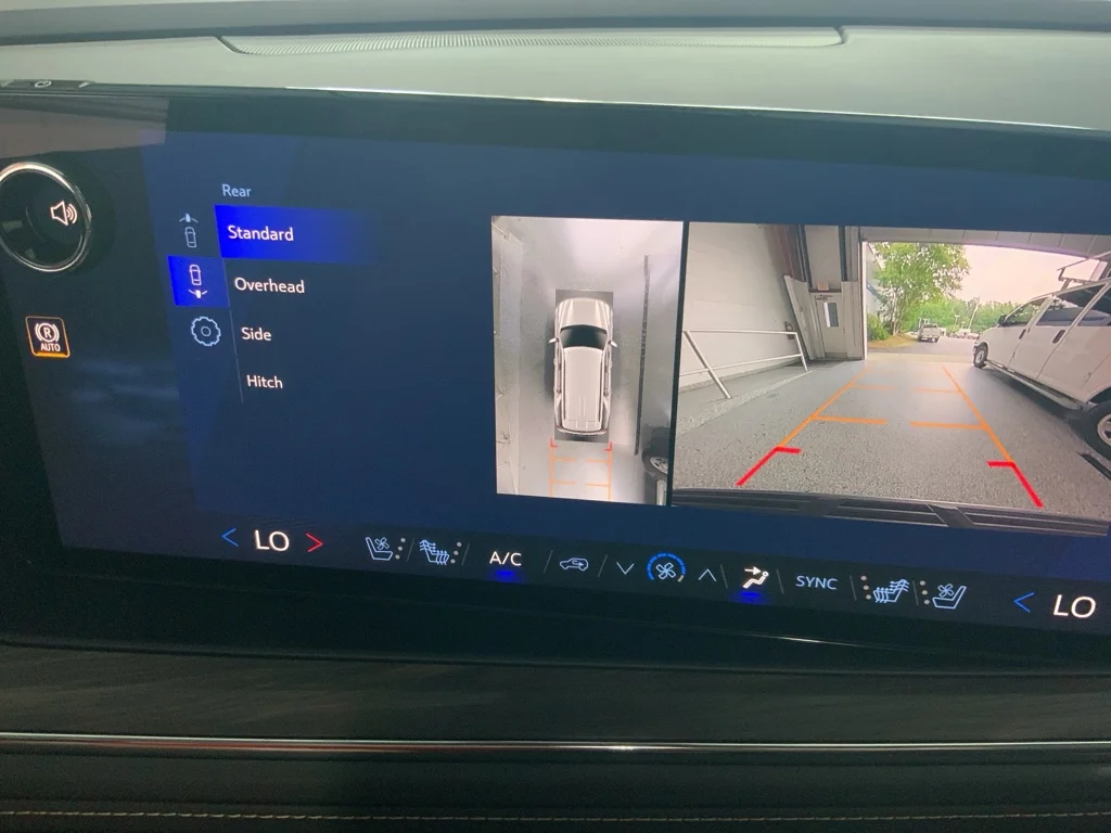 2026 Chevrolet Tahoe Premier - Photo 27
