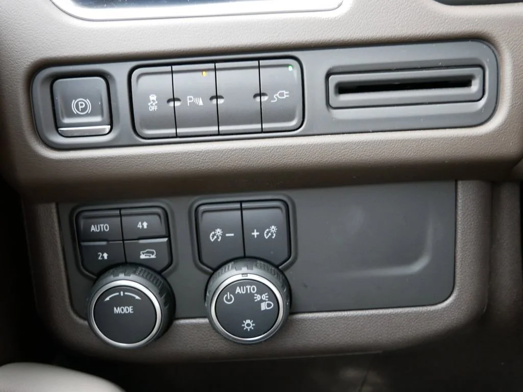 Certified Used 2021 SUMMIT WHITE Chevrolet LT image 21