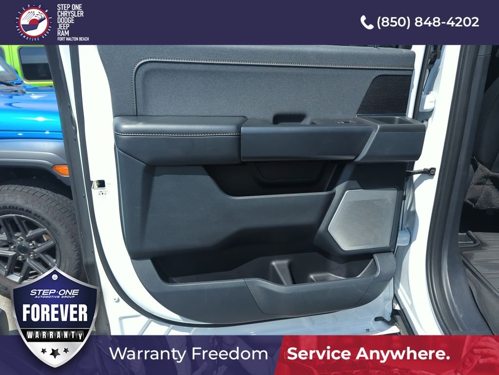 Used 2022 White Ford Raptor image 27